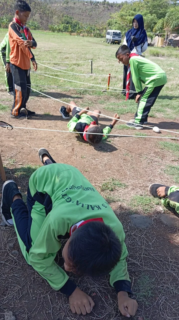 Kegiatan Halang Rintang Persami
